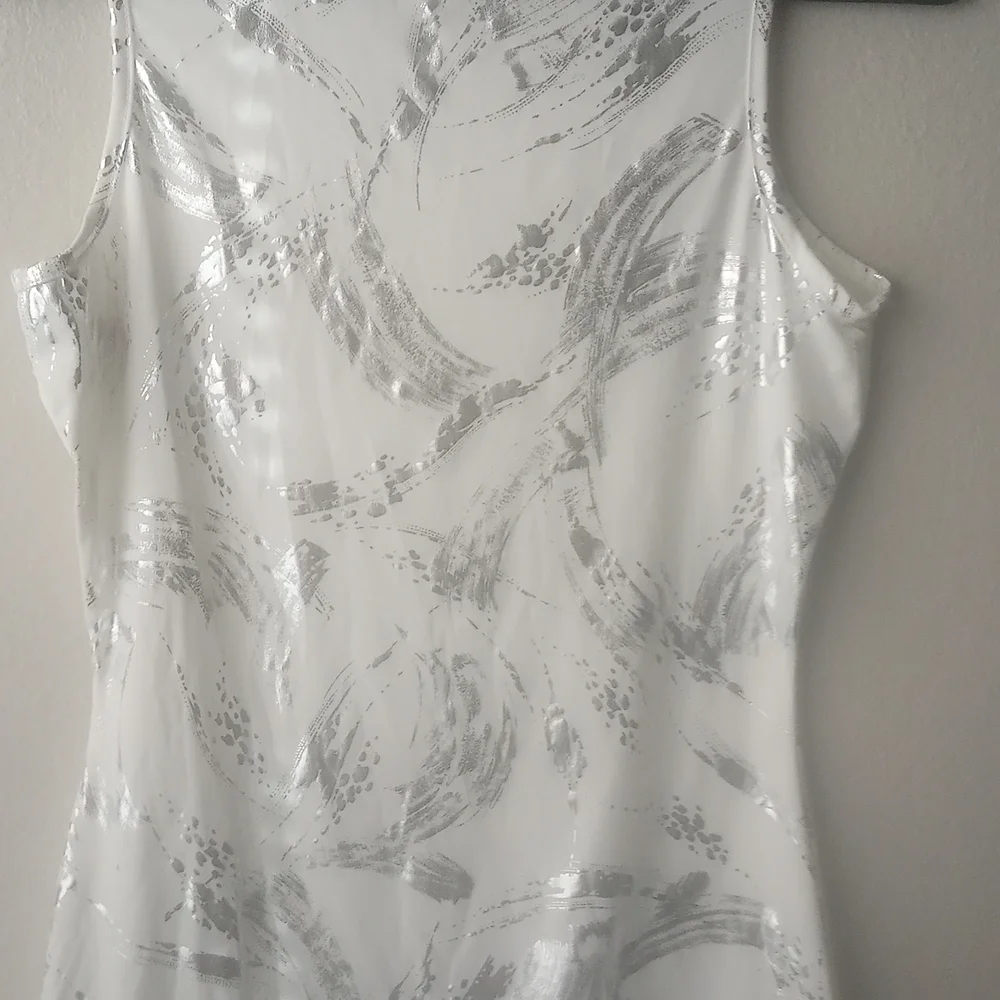 Dots Shell Top - Picture 6 of 8